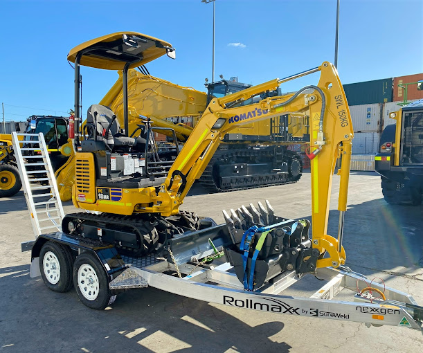 1,780 kg komatsu excavator for hire at mt barker machinery transport